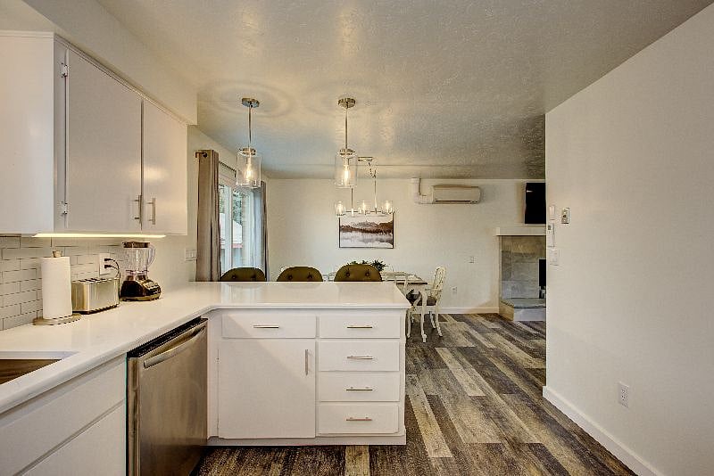 Furnished Finder property 328663_1 photo 21