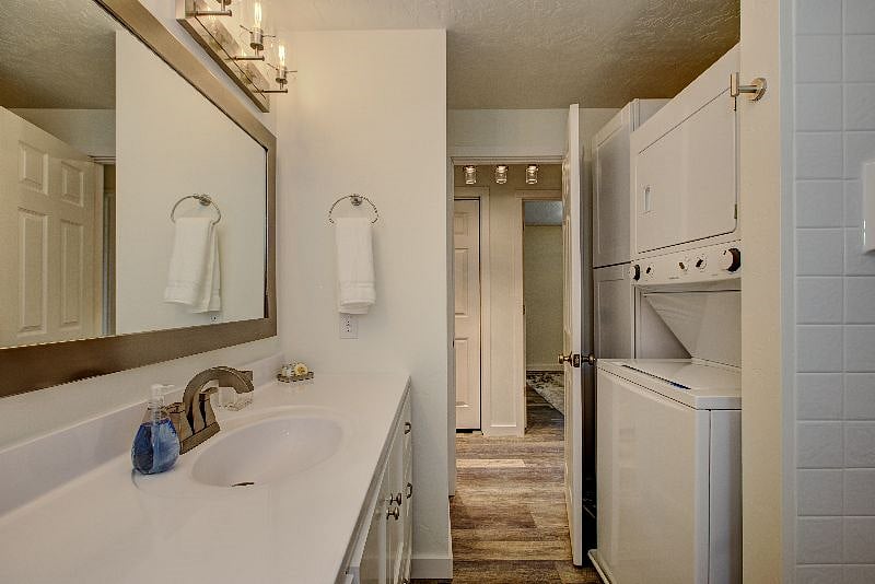 Furnished Finder property 328663_1 photo 24