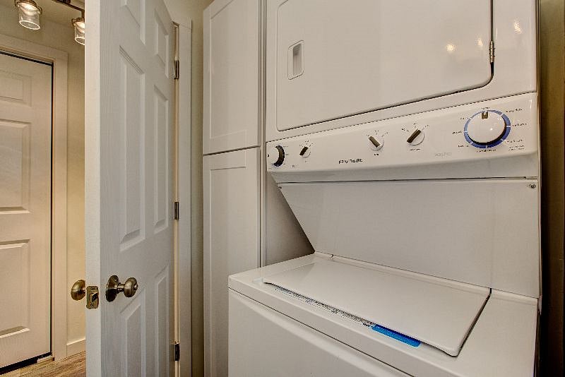 Furnished Finder property 328663_1 photo 25