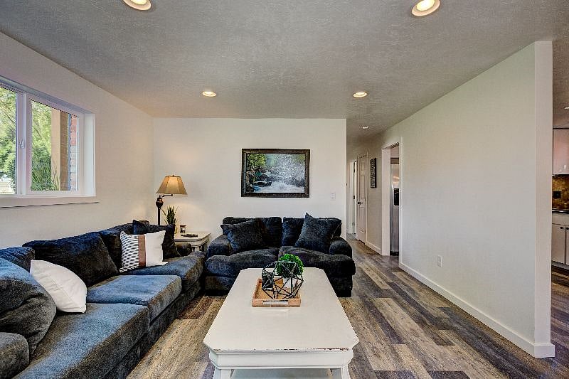 Furnished Finder property 328663_2 photo 11