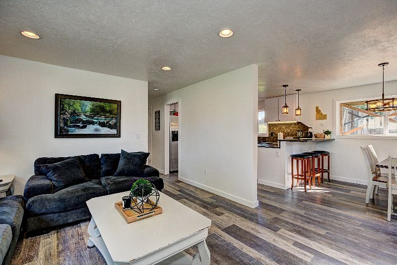 Furnished Finder property 328663_2 photo 12