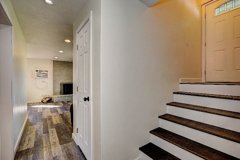 Furnished Finder property 328663_2 photo 3
