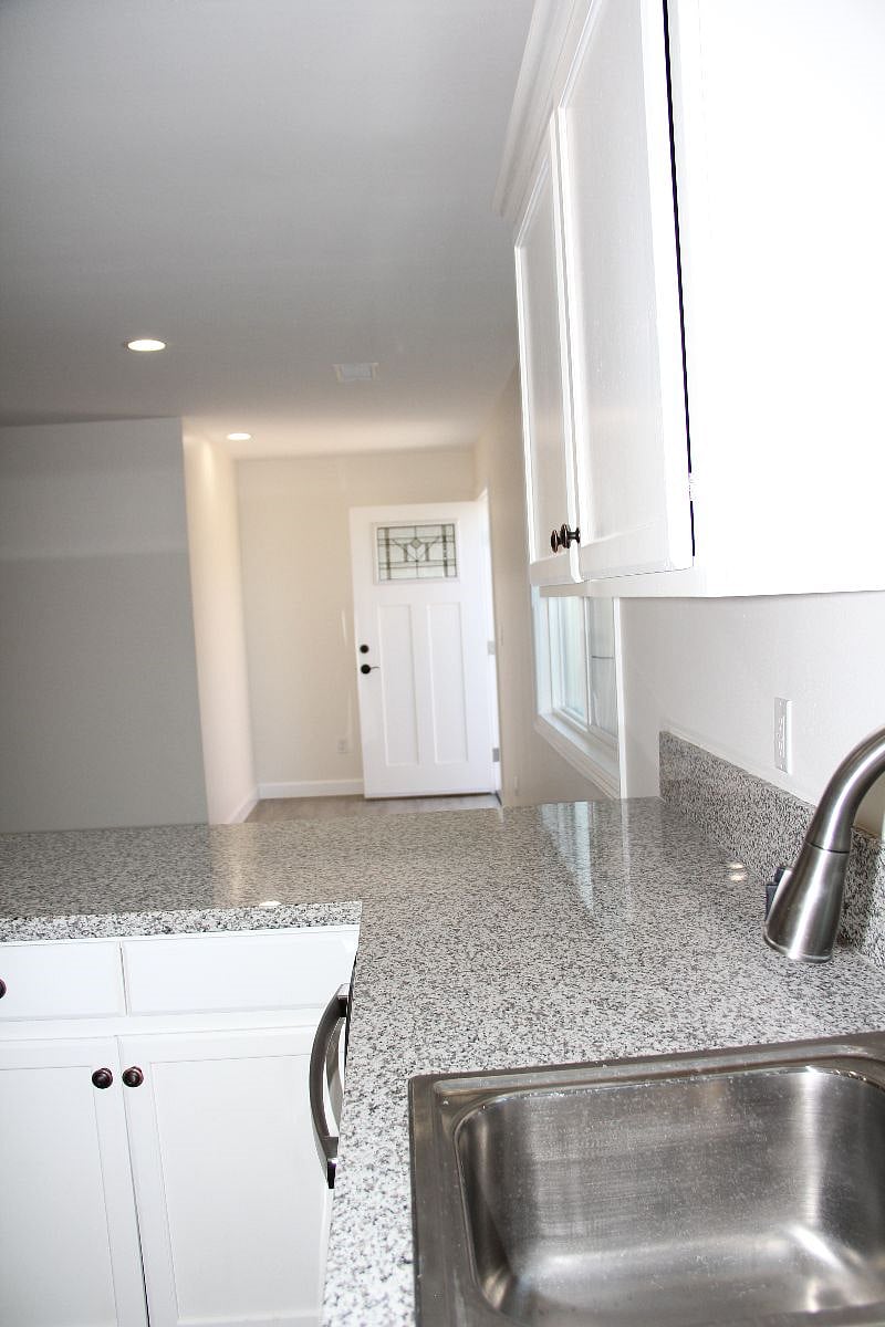 Furnished Finder property 328680_3 photo 3