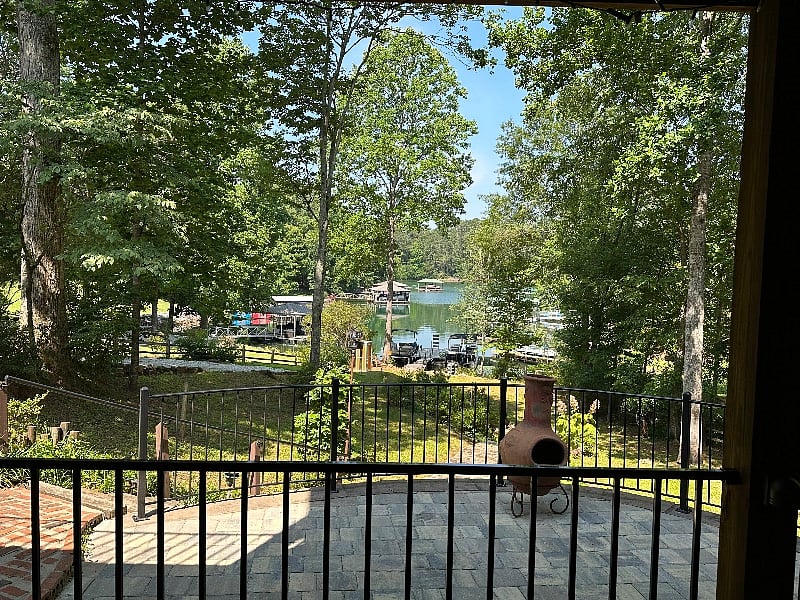 Your view and assess from the lower deck