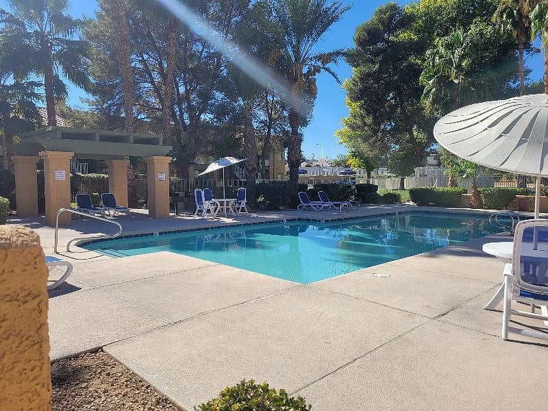 Furnished Finder property 328758_1 photo 9