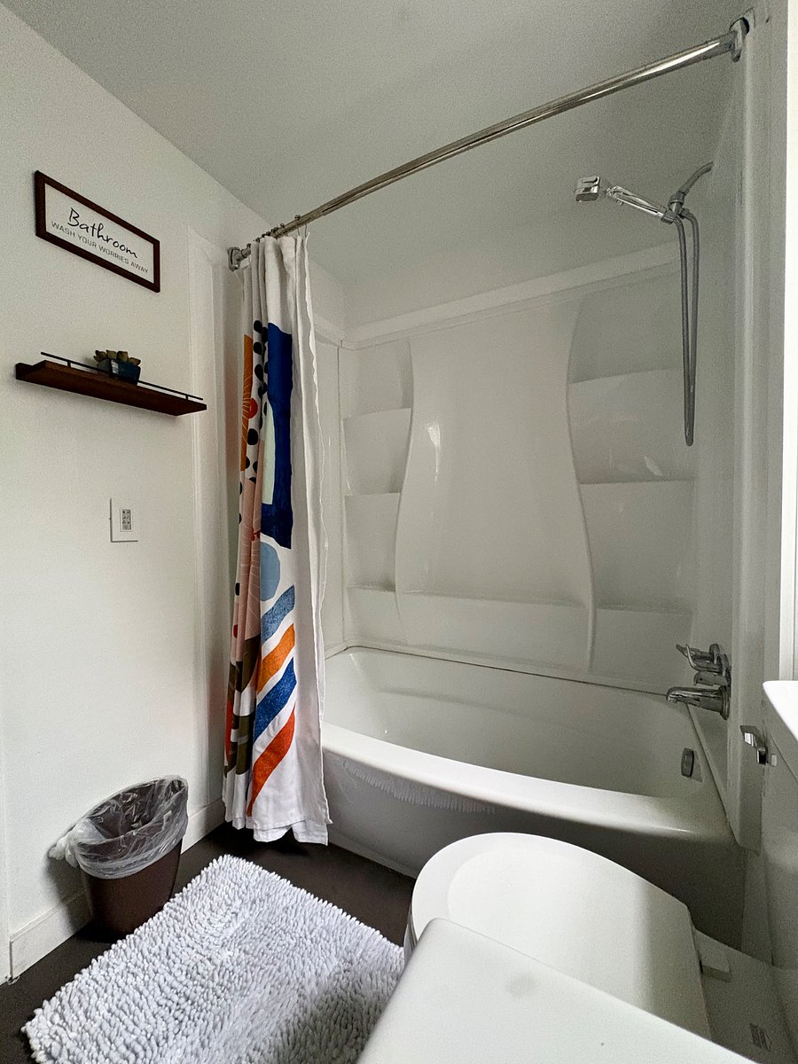 2nd floor bathroom. 