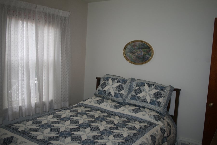 Bedroom 1_2