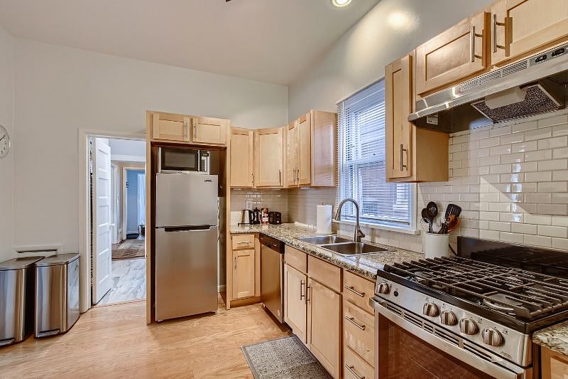 Furnished Finder property 328955_1 photo 8