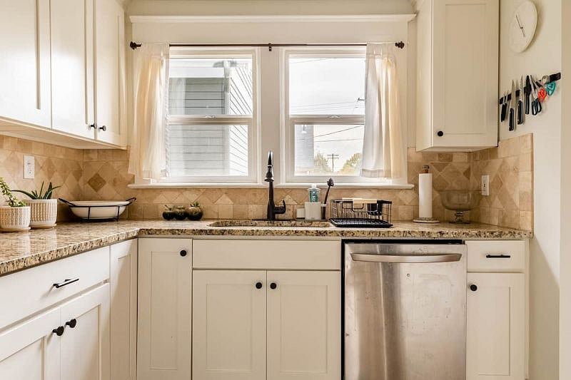 Furnished Finder property 328957_1 photo 9