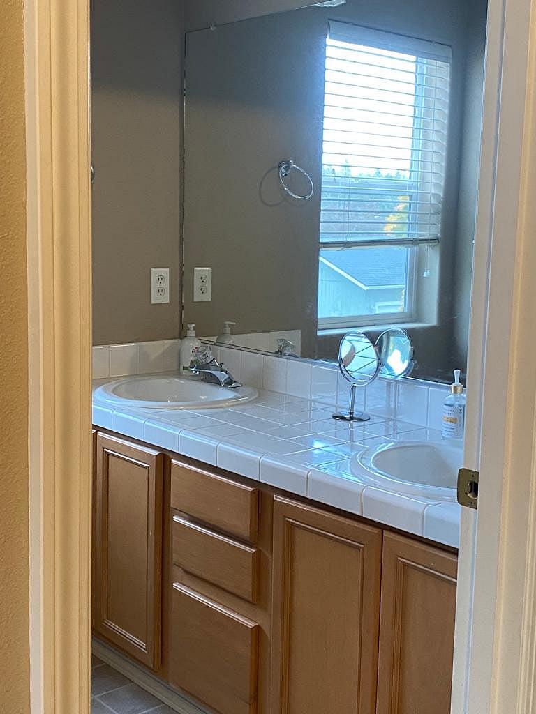 Furnished Finder property 329139_1 photo 6