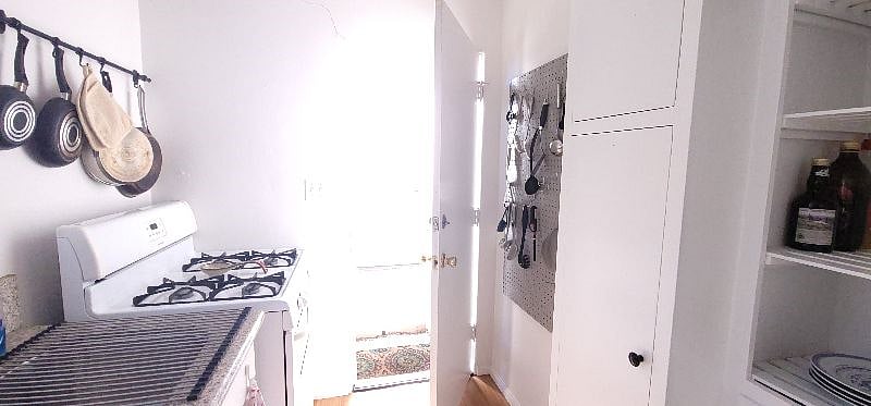 Furnished Finder property 329156_1 photo 24