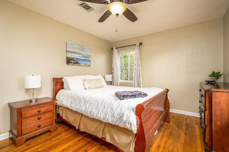 Furnished Finder property 329172_1 photo 9