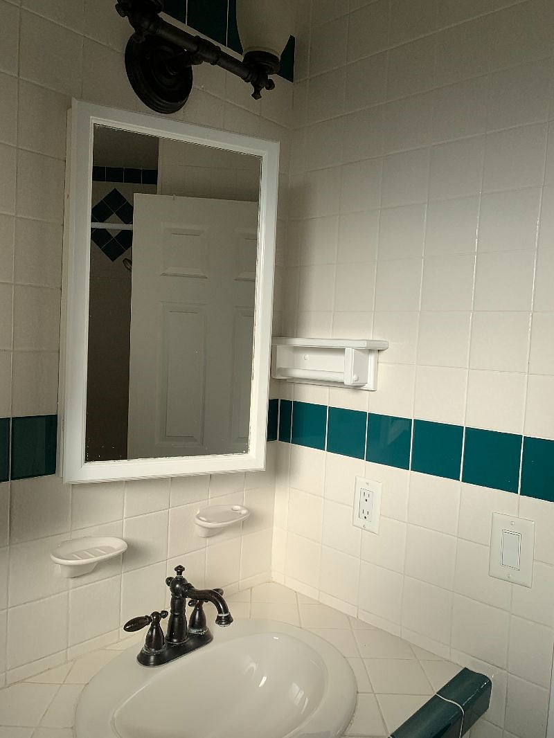 Furnished Finder property 329197_1 photo 10