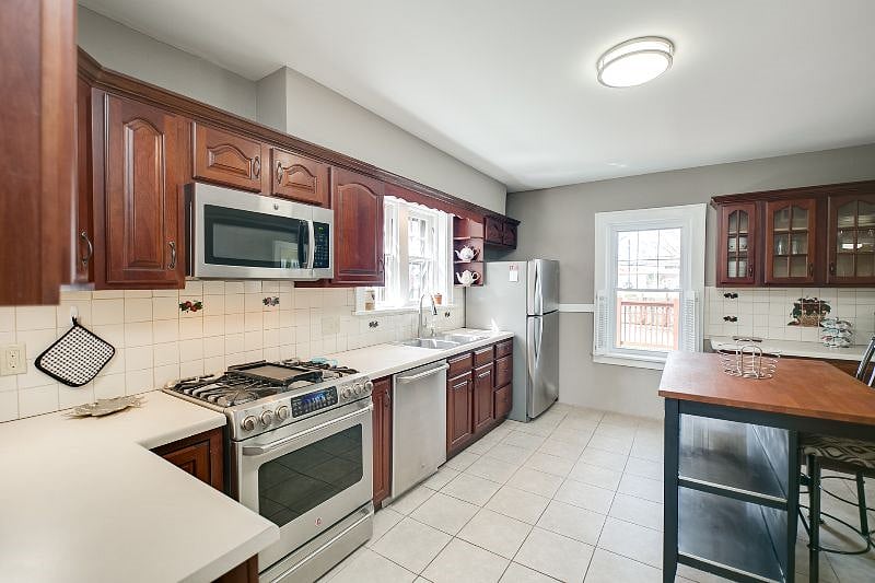 Furnished Finder property 329226_1 photo 5