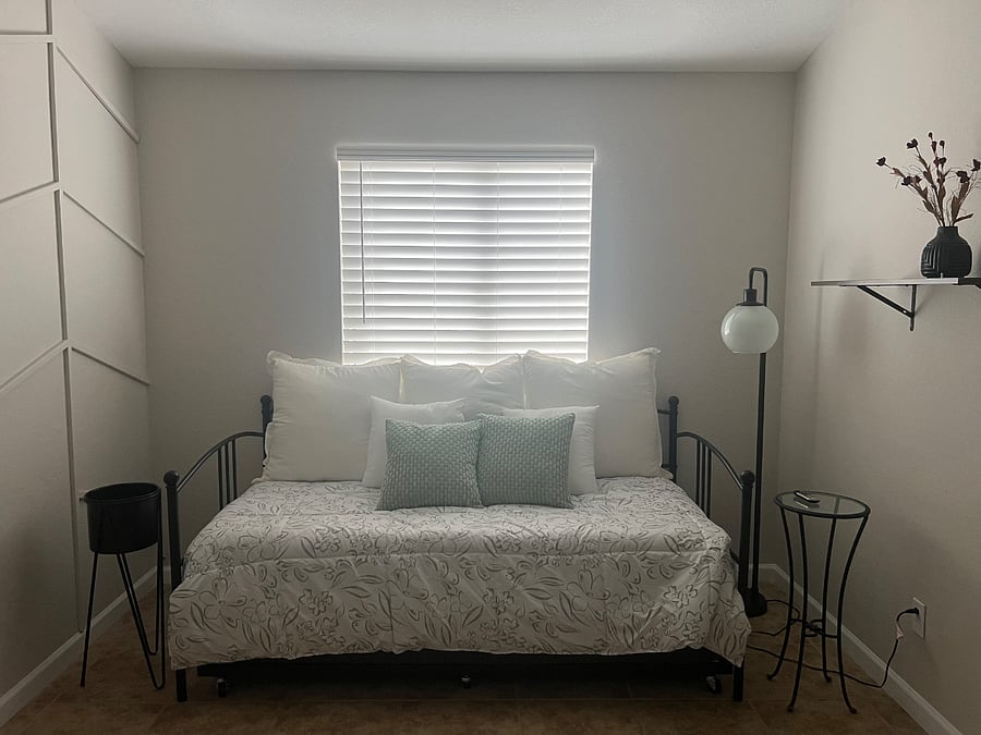 Guest bedroom
