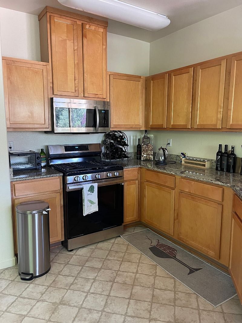 Furnished Finder property 329287_1 photo 5