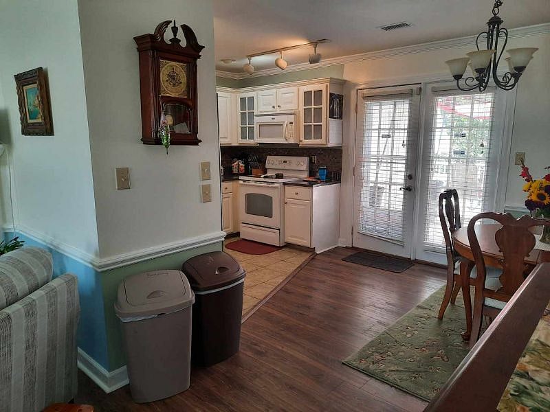 Furnished Finder property 329316_1 photo 8