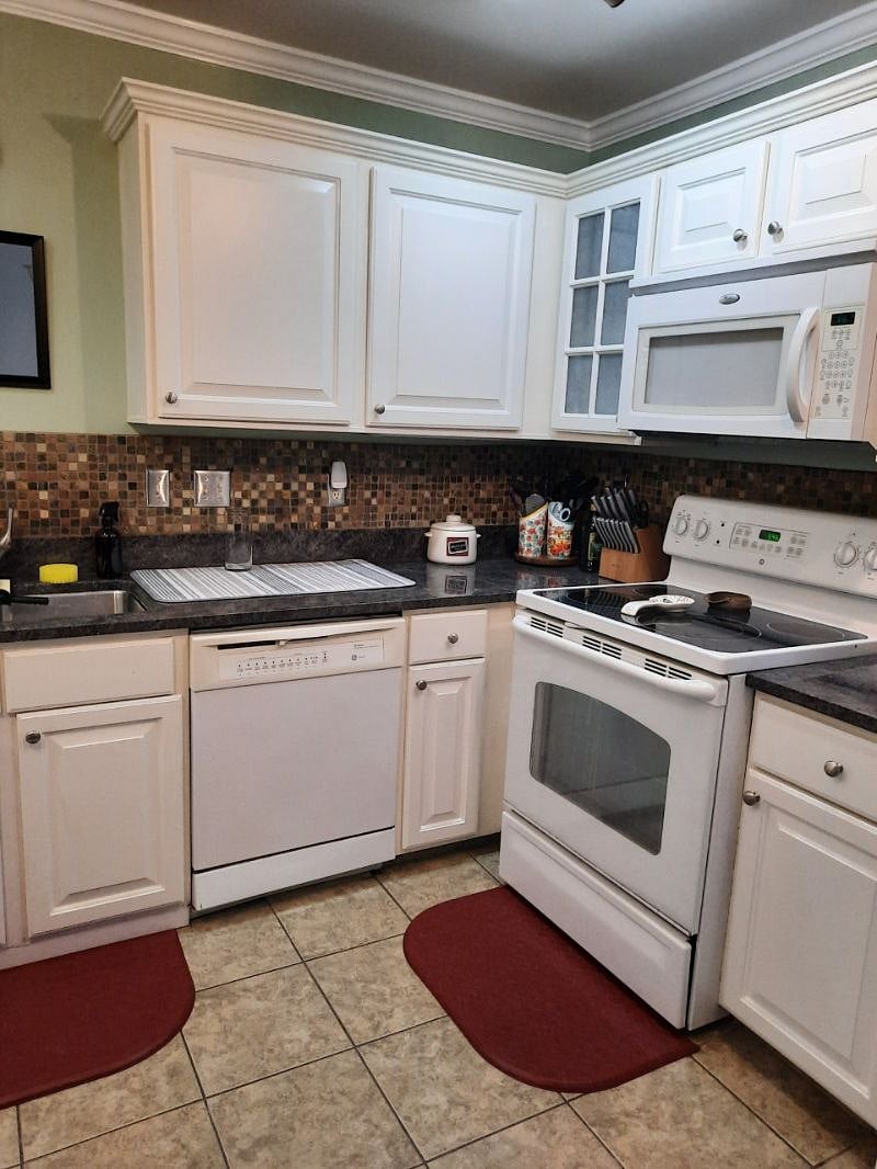 Furnished Finder property 329316_1 photo 9