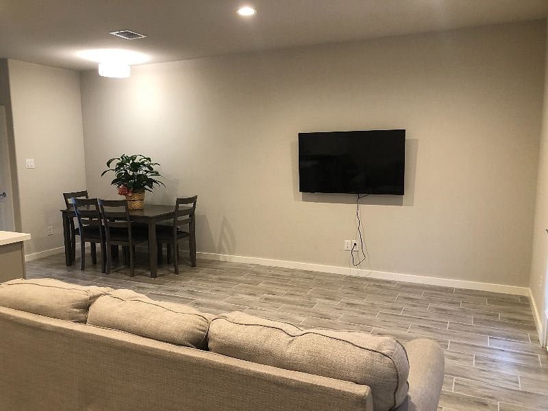 Furnished Finder property 329483_1 photo 6
