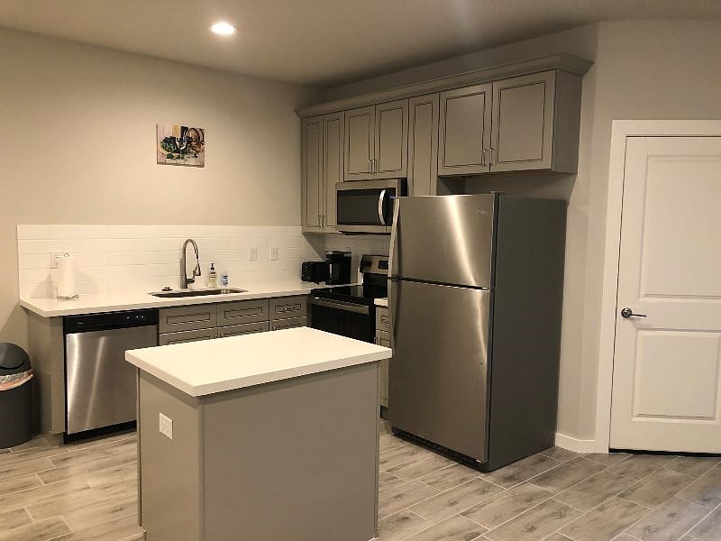 Furnished Finder property 329483_1 photo 3