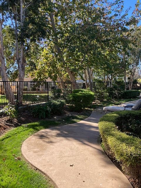 Beautiful and Spacious backyard