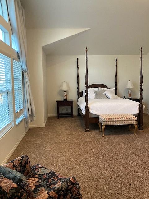 Additional upstairs bedroom