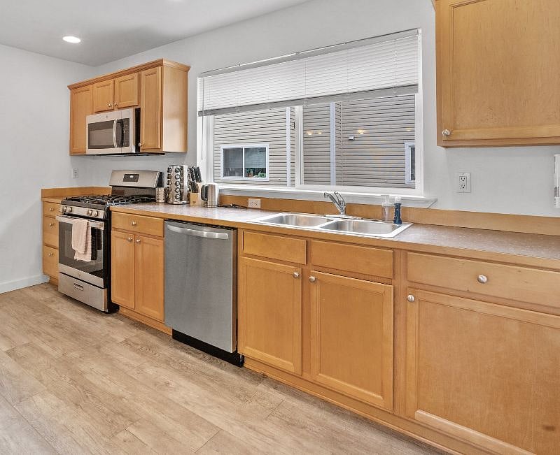 Furnished Finder property 329499_1 photo 10