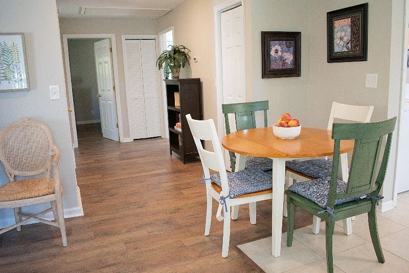Furnished Finder property 329602_1 photo 3