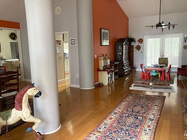 Furnished Finder property 329642_1 photo 4