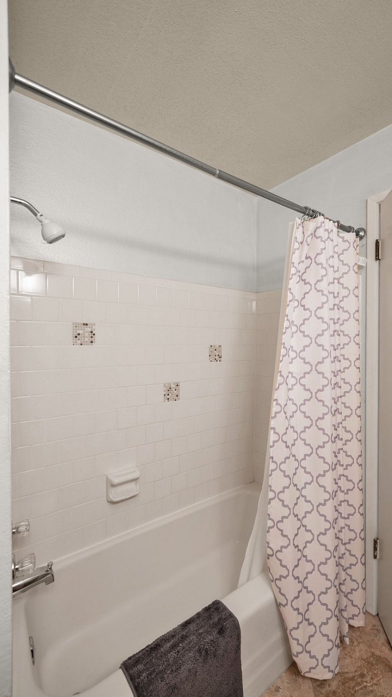 Furnished Finder property 329813_1 photo 17