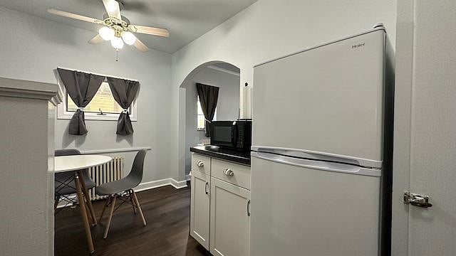 Lots of natural light with the shades open