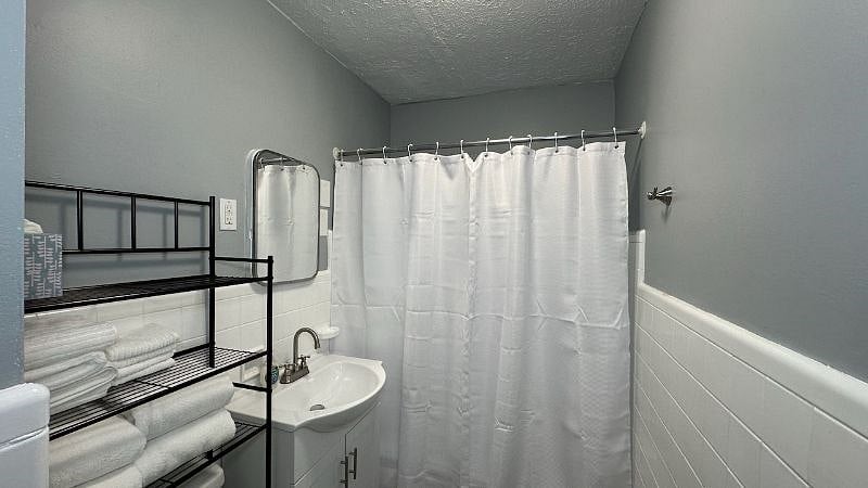 Furnished Finder property 329839_2 photo 7