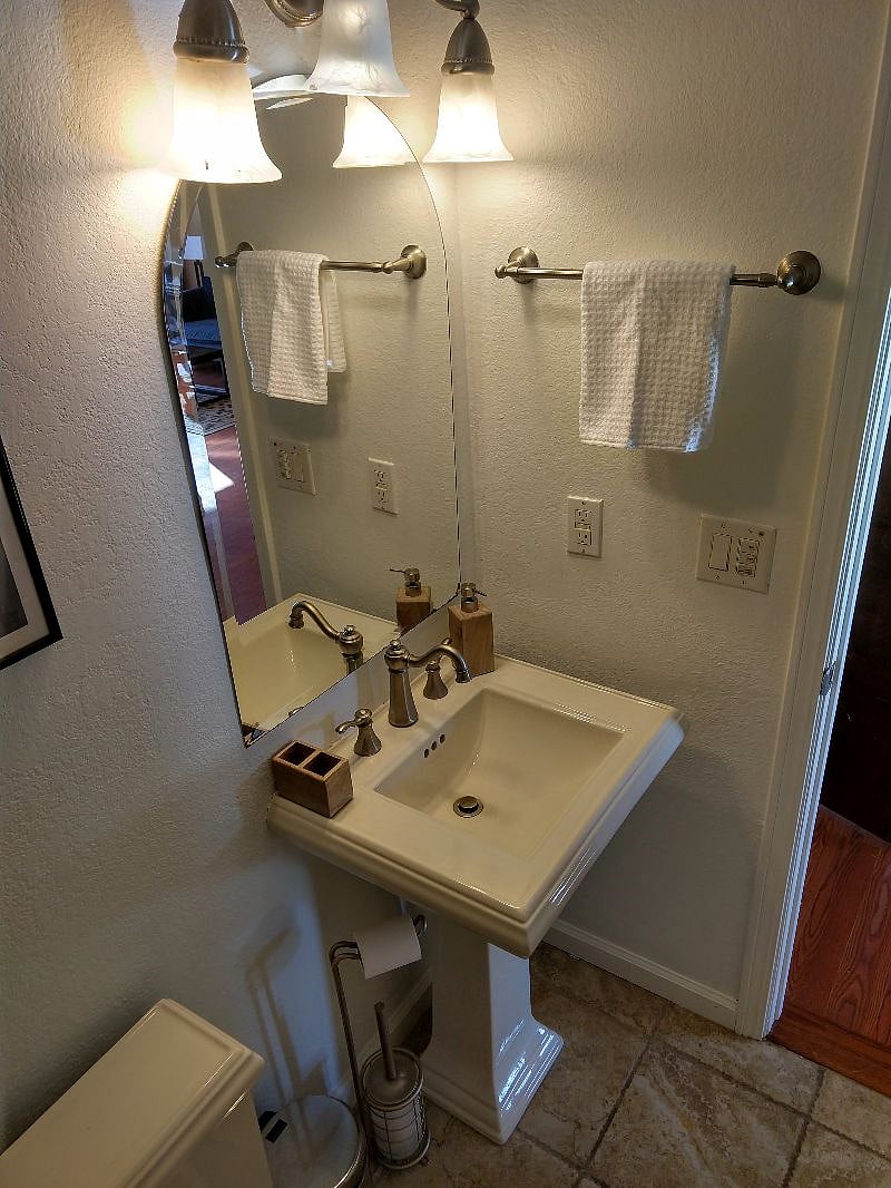 Furnished Finder property 329845_1 photo 12