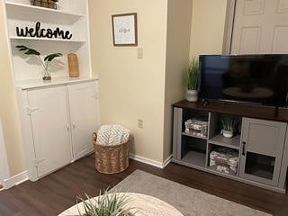 Furnished Finder property 329882_1 photo 9