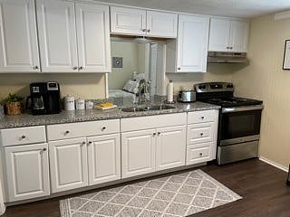 Furnished Finder property 329882_1 photo 12