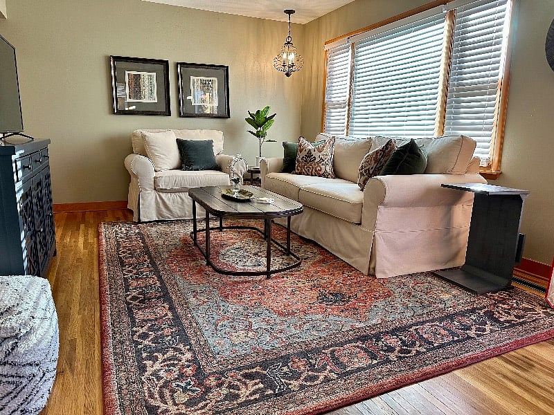 Furnished Finder property 330001_1 photo 2