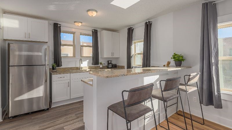 Furnished Finder property 330041_1 photo 4