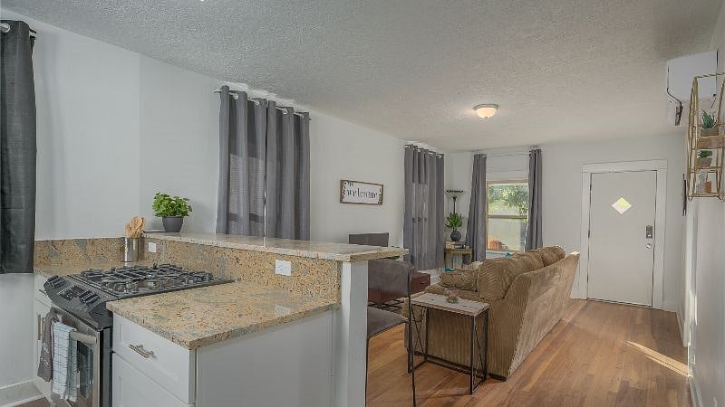 Furnished Finder property 330041_1 photo 6