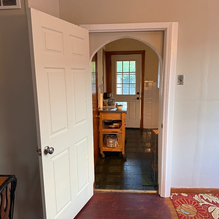 Furnished Finder property 330063_2 photo 9