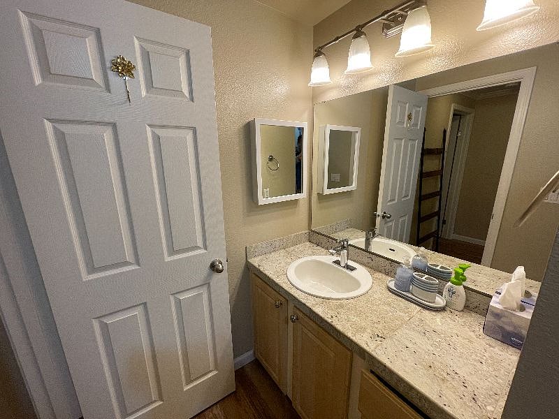 Furnished Finder property 330106_1 photo 16