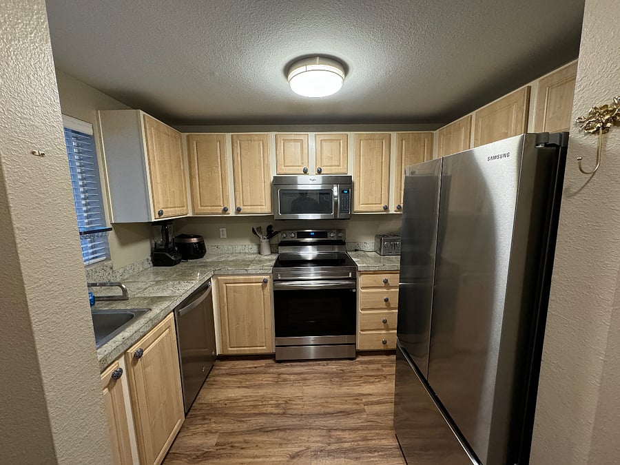 Furnished Finder property 330106_1 photo 5