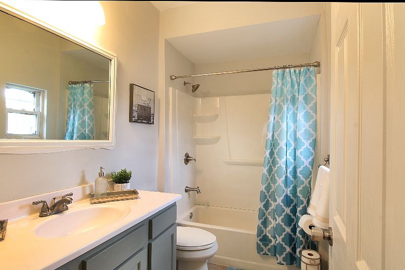 Furnished Finder property 330138_1 photo 17