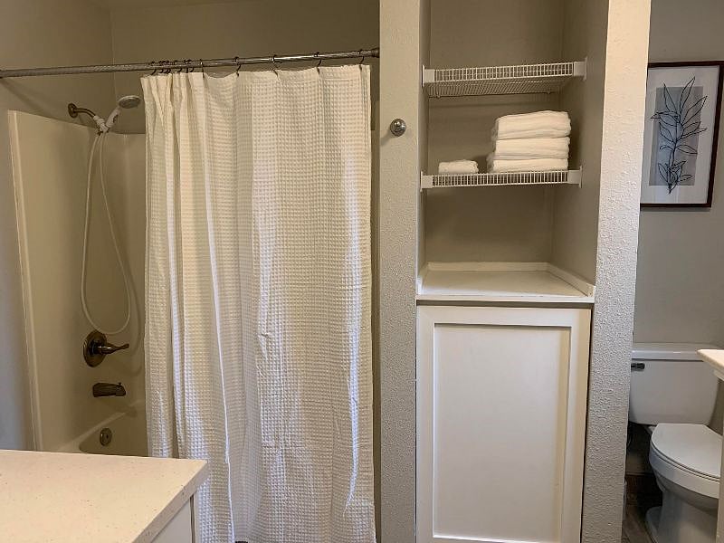 Unit C Bathroom