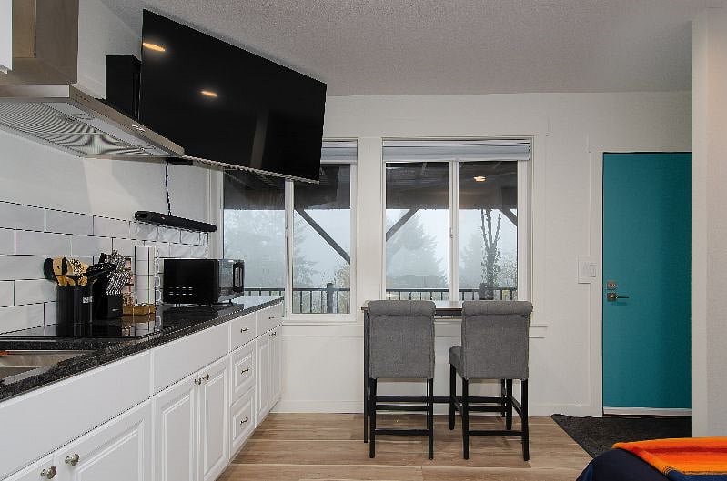 Furnished Finder property 330191_1 photo 1