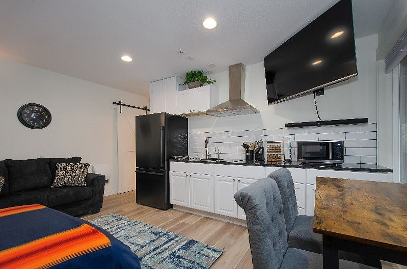 Furnished Finder property 330191_1 photo 4