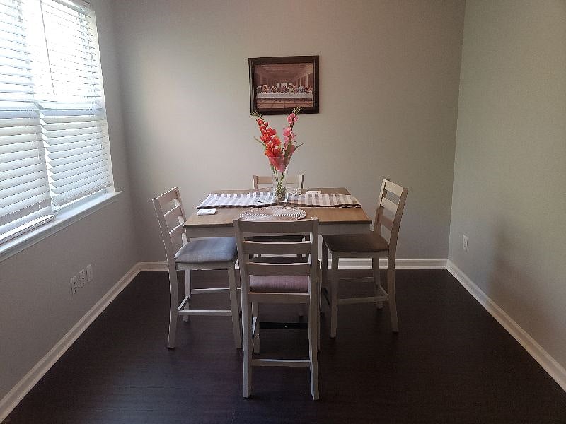 Furnished Finder property 330196_1 photo 6