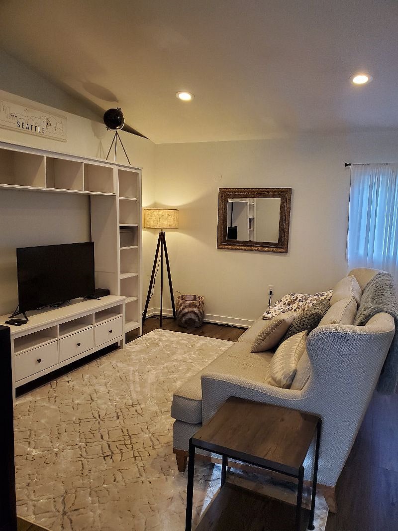 Furnished Finder property 330222_1 photo 7