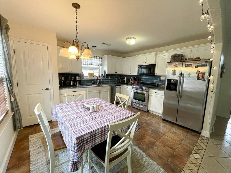 Furnished Finder property 330312_1 photo 4