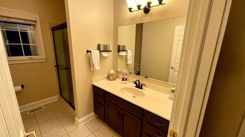 Furnished Finder property 330376_1 photo 11