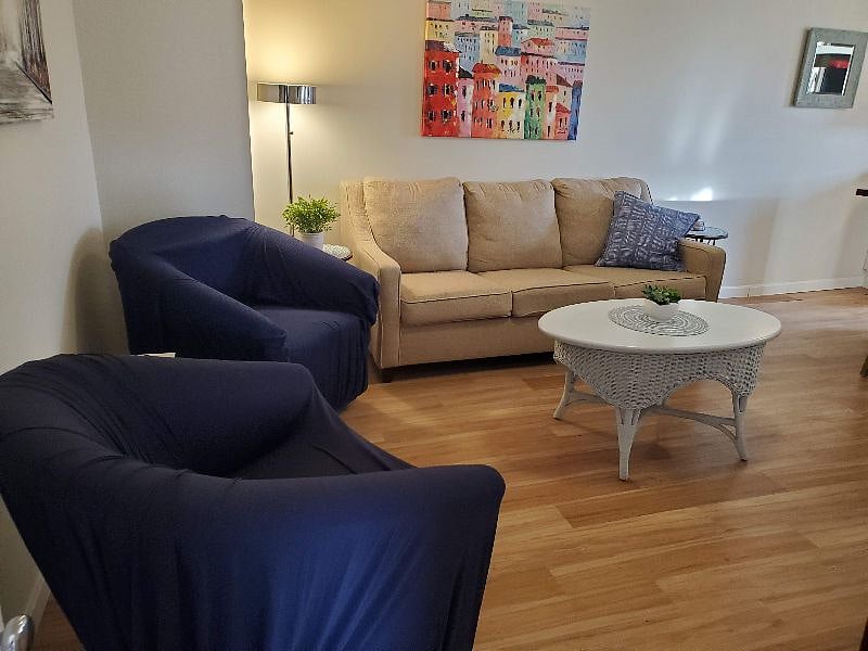 Furnished Finder property 330406_2 photo 5